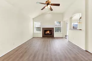9005 Warren Dr, McKinney, TX 75071 - Photo 4