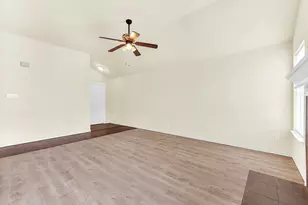 9005 Warren Dr, McKinney, TX 75071 - Photo 6