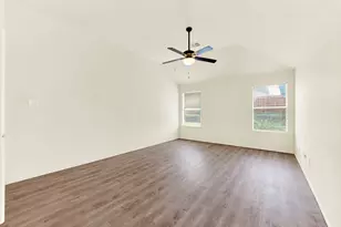 9005 Warren Dr, McKinney, TX 75071 - Photo 16