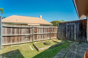 5418 Barcelona Dr, Garland, TX 75043 - Photo 22