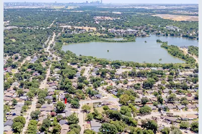 2205 Indian Creek Drive, Irving, TX 75060 - Photo 34