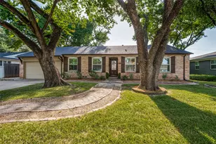 10810 Beauty Ln, Dallas, TX 75229 - Photo 1