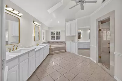 2805 Pine View Drive, Grapevine, TX 76051 - Photo 32