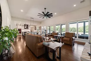 160 N Falling Leaves Dr N, Waxahachie, TX 75167 - Photo 4
