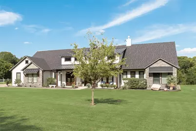 160 N Falling Leaves Drive N, Waxahachie, TX 75167 - Photo 1