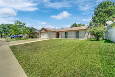 225 Rockcrest Drive, Mesquite, TX 75150 - Photo 2