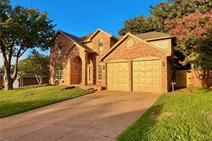 7904 Ember Oaks Dr, North Richland Hills, TX 76182 - Photo 2