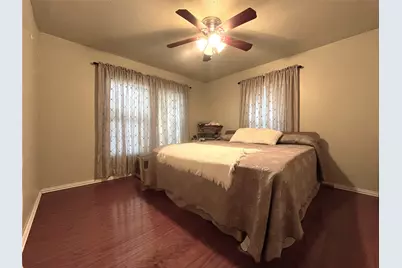 301 Briggs Street, Waxahachie, TX 75165 - Photo 18