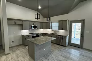 207 S 4th, Celeste, TX 75423 - Photo 4