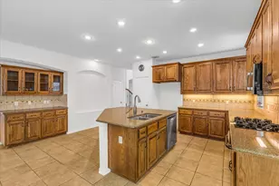 6421 Double Creek Rd, Frisco, TX 75035 - Photo 10