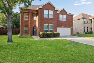 1145 Whispering Trail Cir, Lewisville, TX 75067 - Photo 2