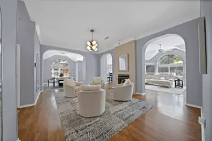 409 Bryce Ln, Arlington, TX 76013 - Photo 4
