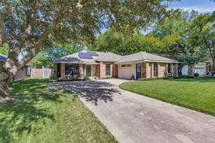 3010 Rambling Dr, Dallas, TX 75228 - Photo 2