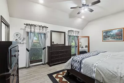 8904 Woodlawn Drive, Granbury, TX 76049 - Photo 12