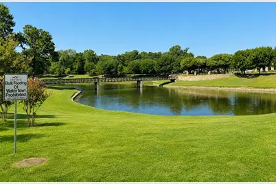427 Renaissance Lane, Irving, TX 75060 - Photo 32