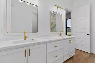 4737 Pine Ridge Ct, Athens, TX 75752 - Photo 10