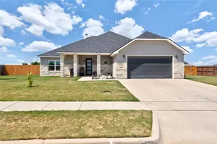 128 Hawker Ln, Abilene, TX 79602 - Photo 2