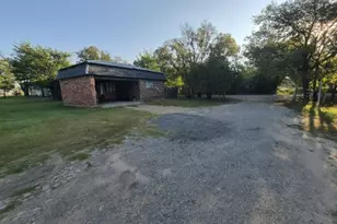 4405 Oneal St, Greenville, TX 75401 - Photo 14