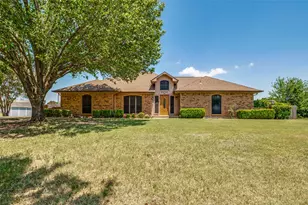 2806 Cinnamon Springs Rd, Glenn Heights, TX 75154 - Photo 1