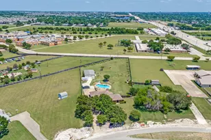 2806 Cinnamon Springs Rd, Glenn Heights, TX 75154 - Photo 26