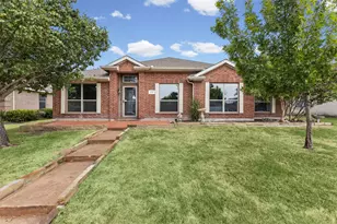 232 Laramie Ln, DeSoto, TX 75115 - Photo 2