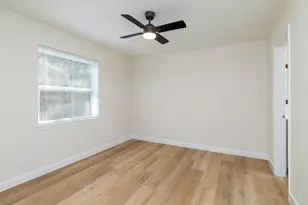 6300 Sunnybrook Dr, Watauga, TX 76148 - Photo 20