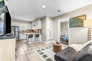 436 Ball St, Grapevine, TX 76051 - Photo 14