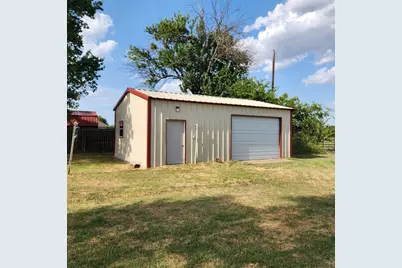 1209 Sherman Street, Tioga, TX 76271 - Photo 8