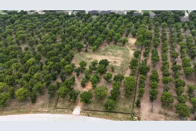 3177 E Landings S, Granbury, TX 76048 - Photo 2