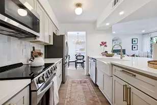 6030 Birchbrook Dr, Dallas, TX 75206 - Photo 10