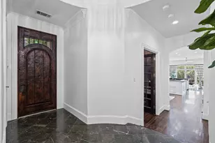 4111 Buena Vista St, Dallas, TX 75204 - Photo 4