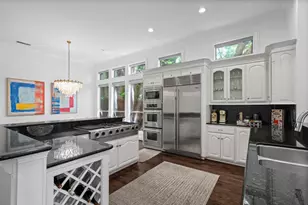 4111 Buena Vista St, Dallas, TX 75204 - Photo 10