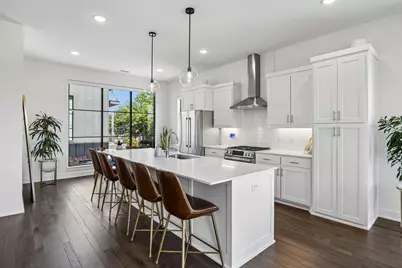 737 N Zang Boulevard #103, Dallas, TX 75208 - Photo 8