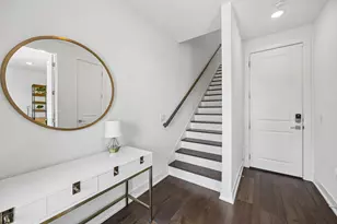 737 N Zang Blvd, Dallas, TX 75208 - Photo 4