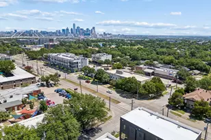 737 N Zang Blvd, Dallas, TX 75208 - Photo 26