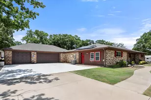902 Greenbriar Dr, Joshua, TX 76058 - Photo 8