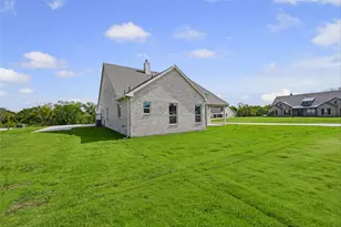 701 Water Side Dr, Van Alstyne, TX 75495 - Photo 38