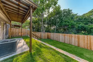 506 W Oak St, Weatherford, TX 76086 - Photo 26
