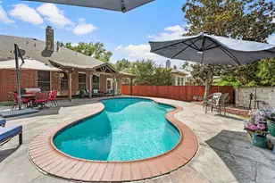 1100 Indian Trail Ct, Roanoke, TX 76262 - Photo 2