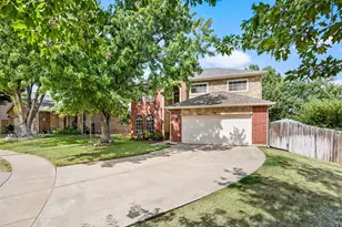 1100 Indian Trail Ct, Roanoke, TX 76262 - Photo 6