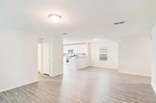 405 Glendale Rd, Van Alstyne, TX 75495 - Photo 6