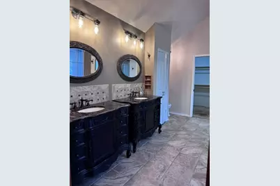 3700 Pelican Court, Arlington, TX 76016 - Photo 6