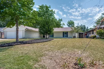 2904 Steve Drive, Hurst, TX 76054 - Photo 2