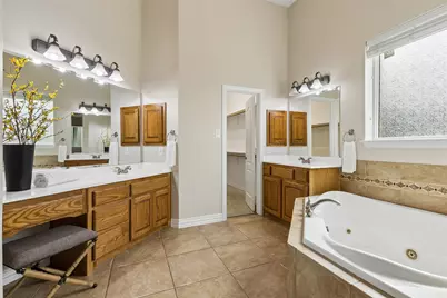 7975 Bishop Drive, Frisco, TX 75036 - Photo 14
