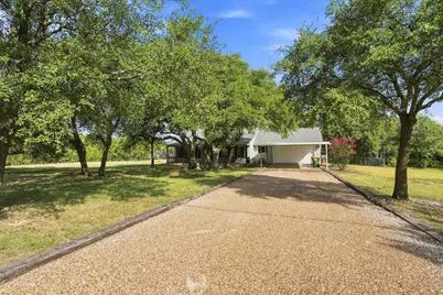 125 Deer Shadow Circle, Whitney, TX 76692 - Photo 2