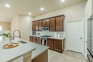 2294 Peaceful Pointe Dr, Little Elm, TX 75068 - Photo 14