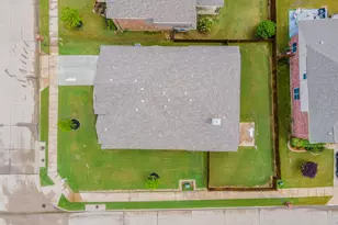 2294 Peaceful Pointe Dr, Little Elm, TX 75068 - Photo 6