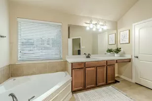 2294 Peaceful Pointe Dr, Little Elm, TX 75068 - Photo 18