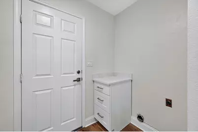 4610 Bellefontaine Court, Arlington, TX 76017 - Photo 10