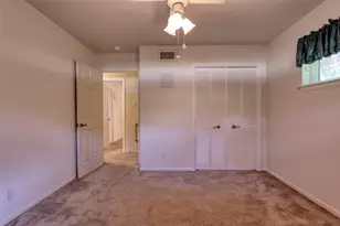 938 Nature Dr, Duncanville, TX 75116 - Photo 24